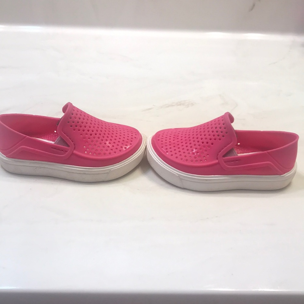 Shoes - Picture 3 of 4